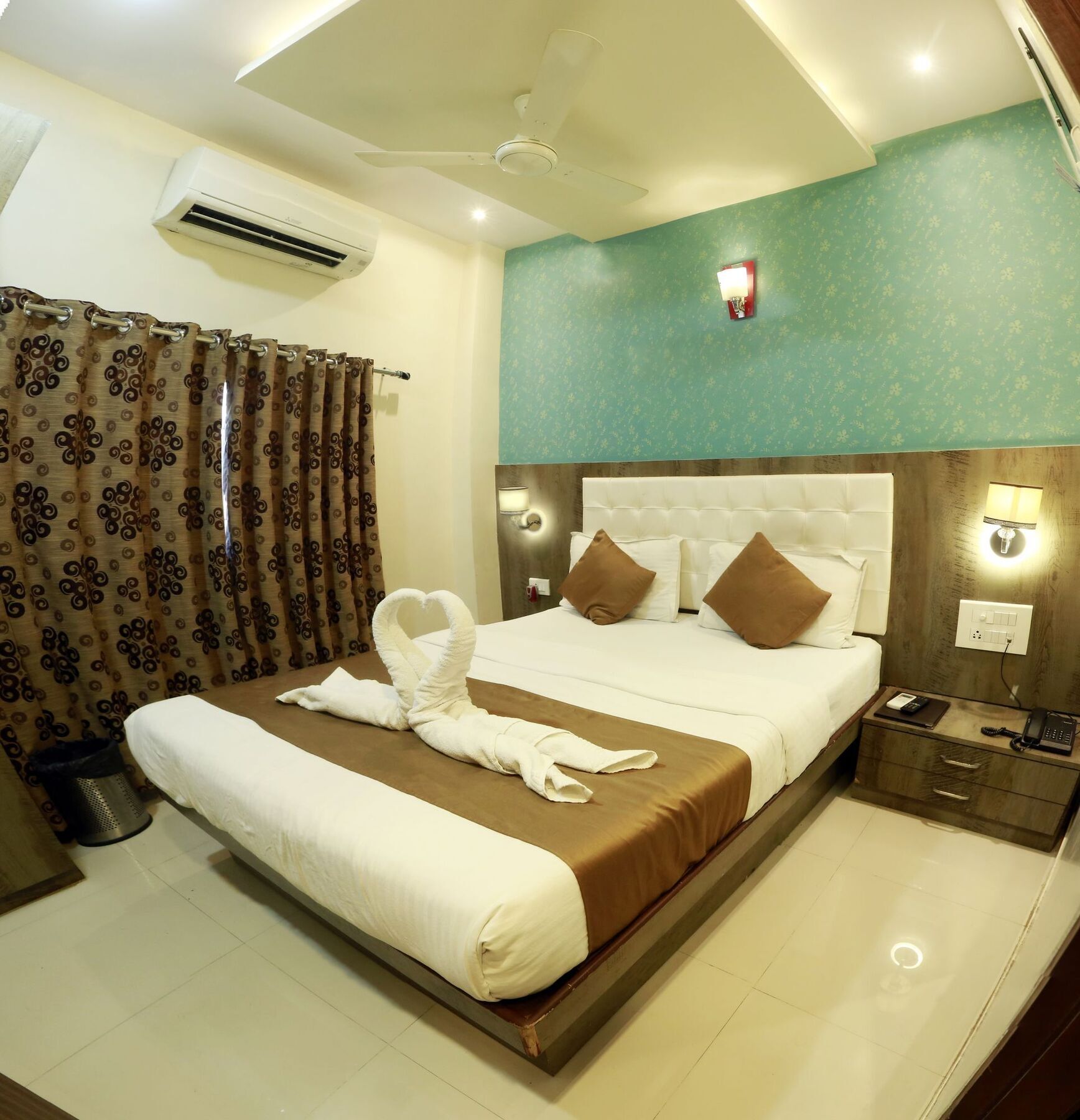 Hotel Grace Inn Мумбаи Экстерьер фото